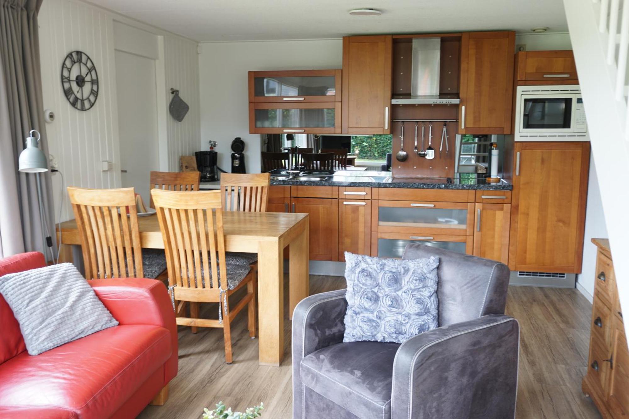 Kustverhuur, Park Schoneveld, Duinroos 108 Vakantiehuis